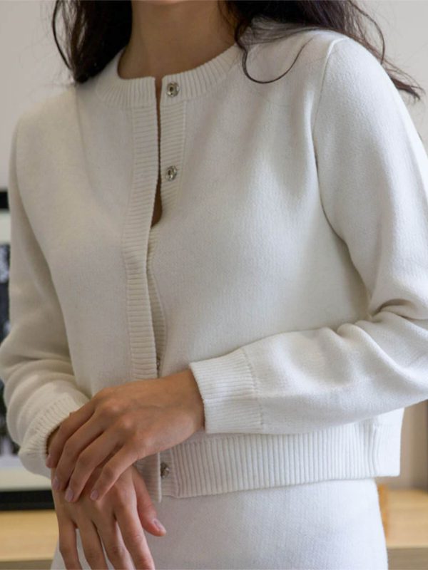 Jacquard wool blend cardigan for women - back view | Avant Cashmere