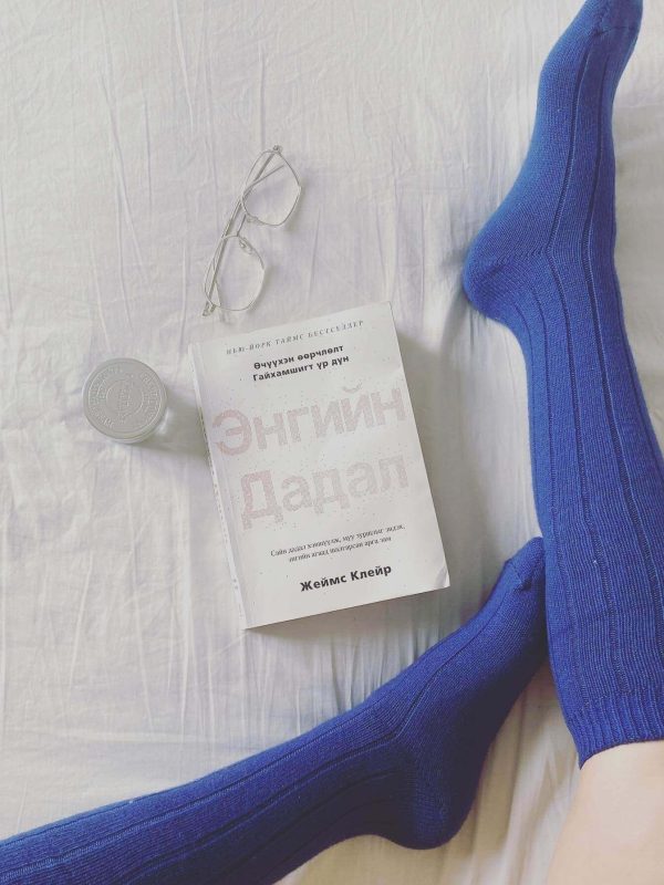 Wool blend socks for women - back view | Avant Cashmere