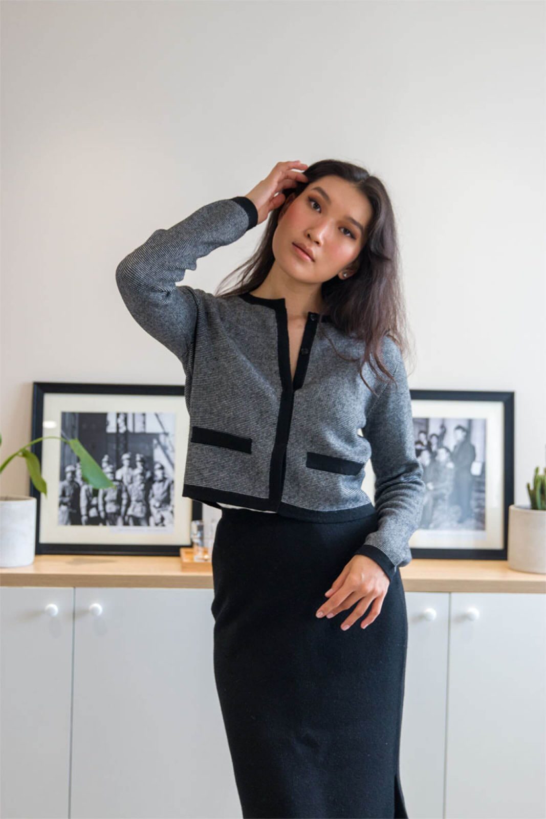 jacket-short-jacquard-front-avant-cashmere Jacquard wool blend jacket for women - front view | Avant Cashmere