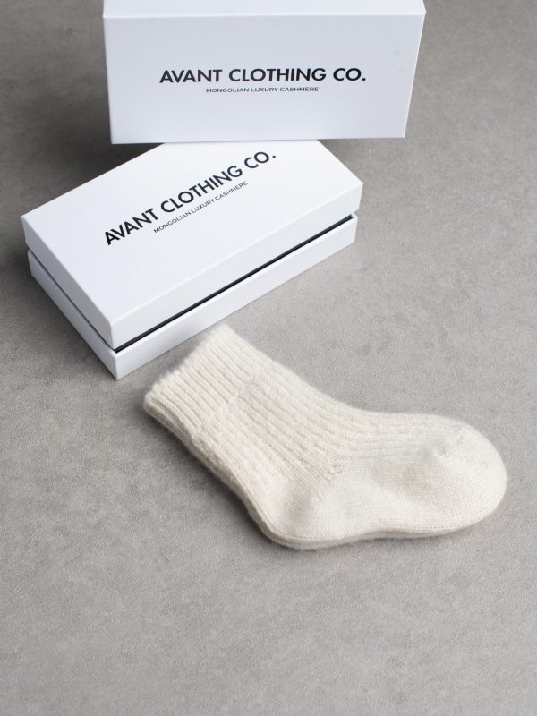 Cashmere blend socks for kids - back view | Avant Cashmere