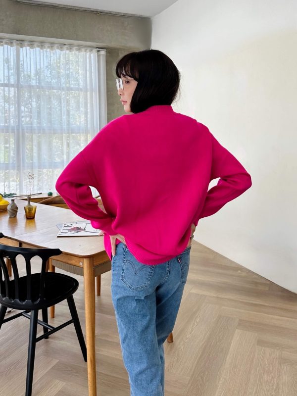Jacquard wool blend cardigan for women - lifestyle | Avant Cashmere