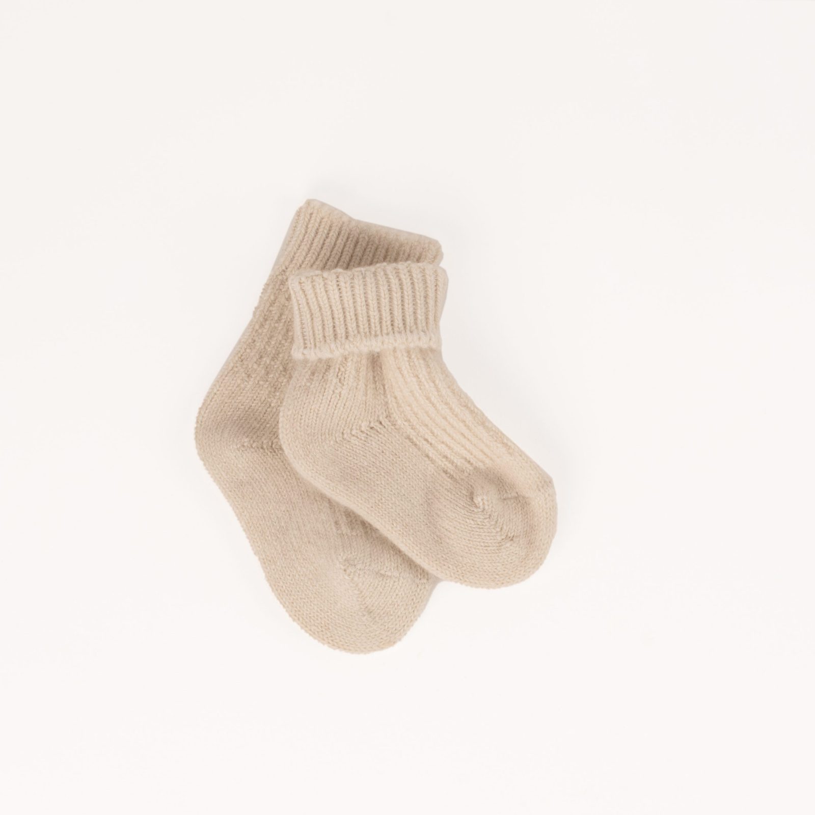 Cashmere blend socks for kids - side view | Avant Cashmere