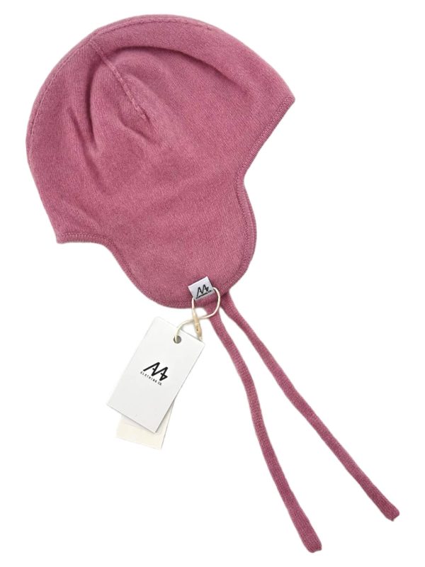 100% Mongolian cashmere hat for kids - close-up texture | Avant Cashmere