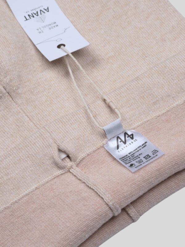 Wool blend leggings for women - styled look | Avant Cashmere