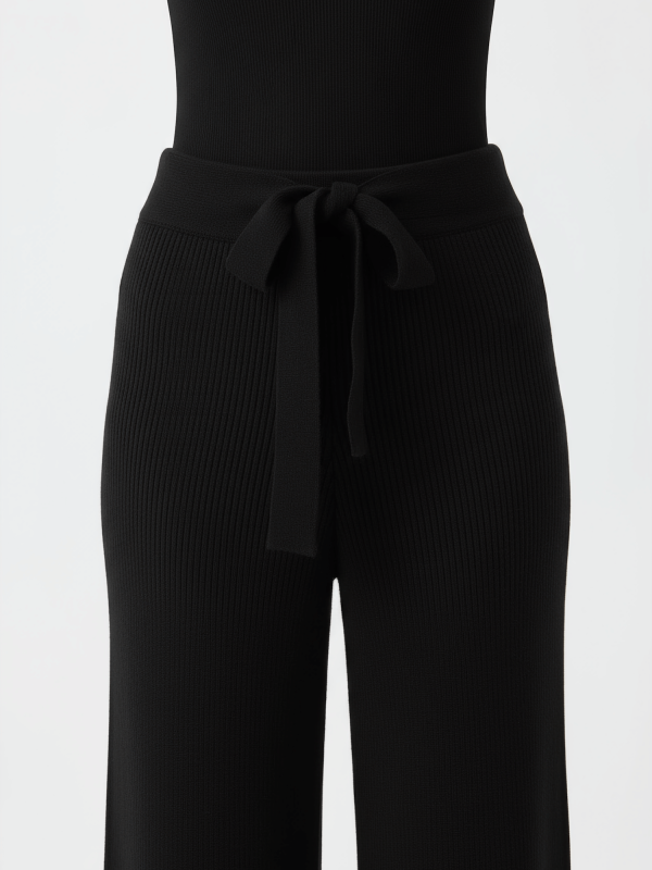 Striped wool blend trousers for women - close-up texture | Avant Cashmere