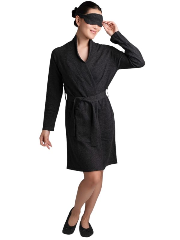100% Mongolian cashmere for women - lifestyle | Avant Cashmere
