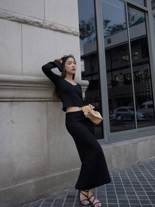 Jacquard wool blend skirt for women - detail view | Avant Cashmere