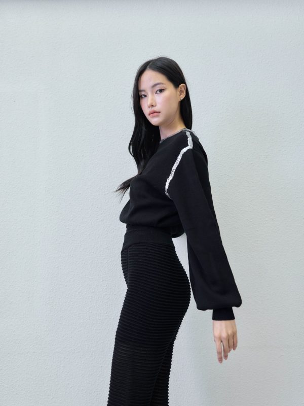 Black Trouser - close-up texture | Avant Cashmere