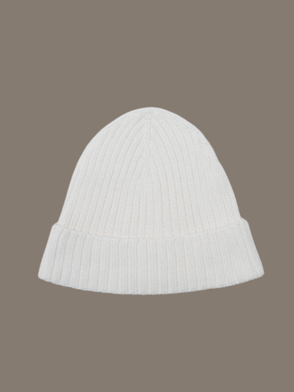 Striped 100% Mongolian cashmere hat for women - close-up texture | Avant Cashmere