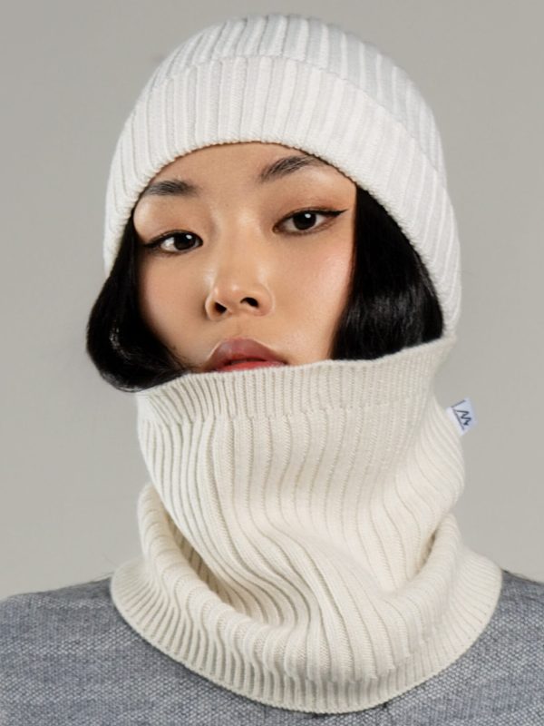 Wool blend scarf for women - front view | Avant Cashmere