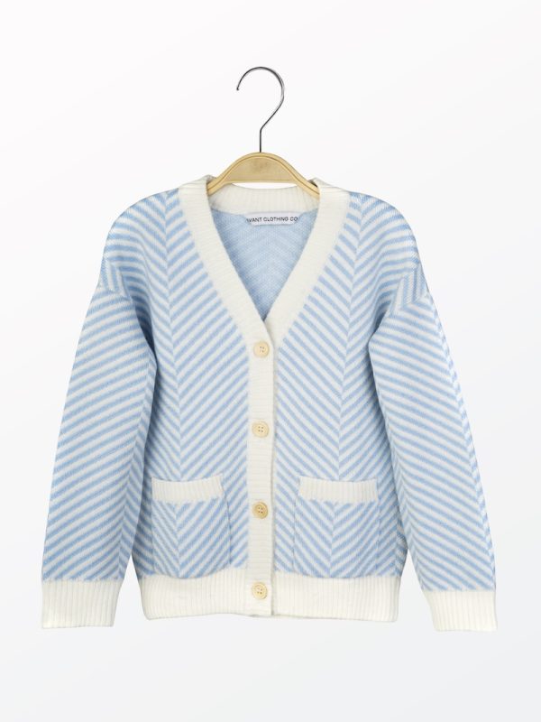 Leopard pattern wool blend cardigan for kids - detail view | Avant Cashmere