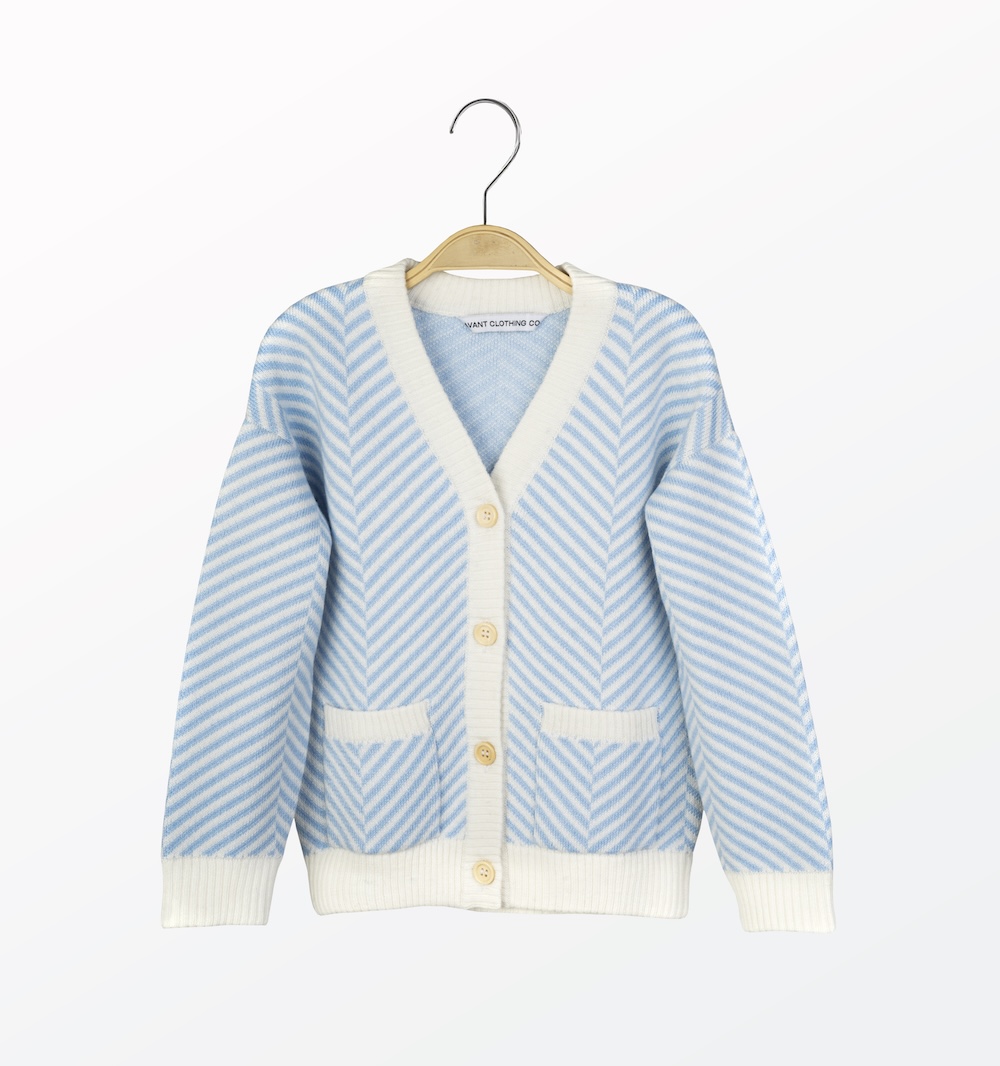 Leopard pattern wool blend cardigan for kids - detail view | Avant Cashmere