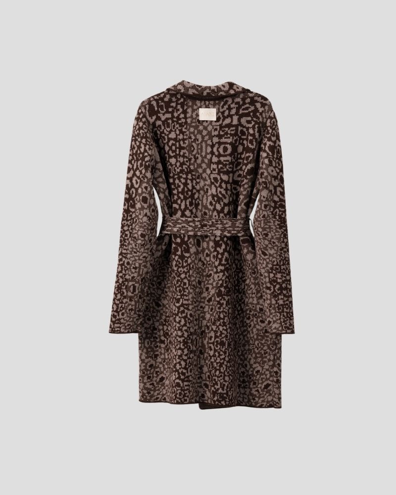 Leopard pattern wool blend cardigan for women - close-up texture | Avant Cashmere