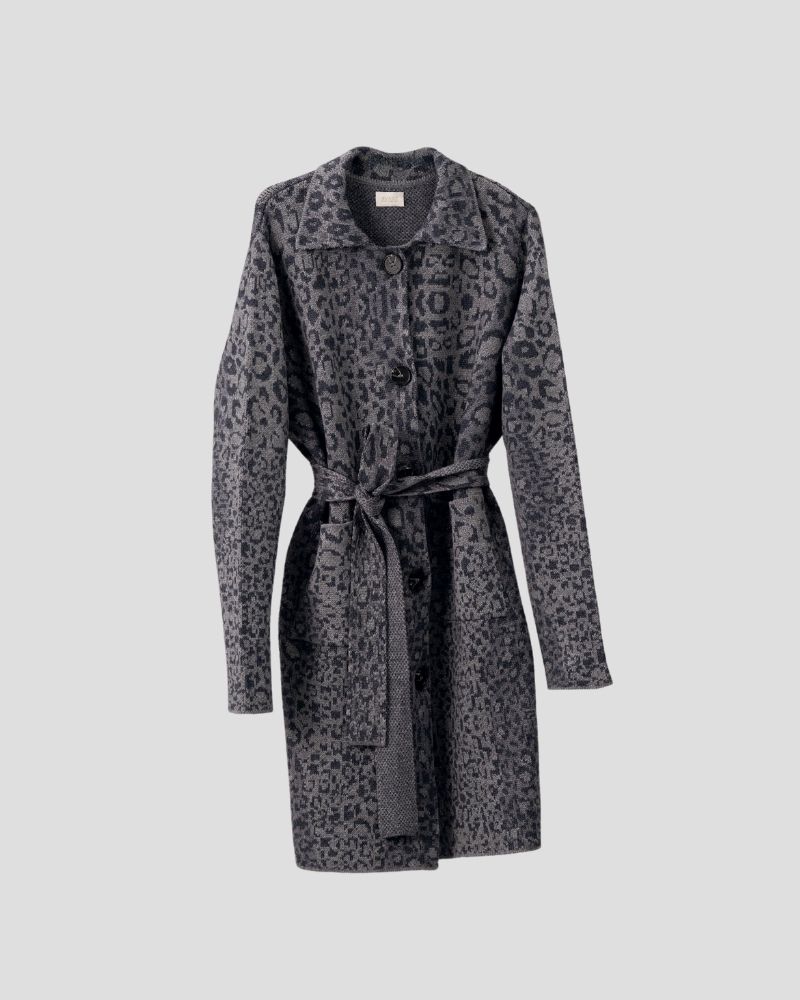 Leopard pattern wool blend cardigan for women - detail view | Avant Cashmere