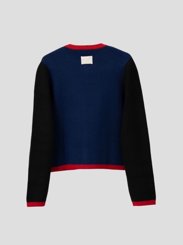 Wool blend cardigan for women - lifestyle | Avant Cashmere
