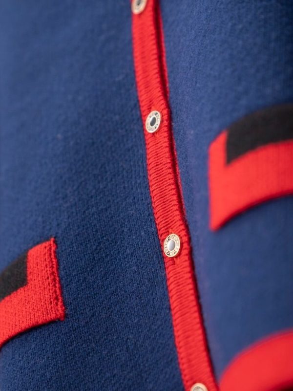Wool blend cardigan for women - styled look | Avant Cashmere