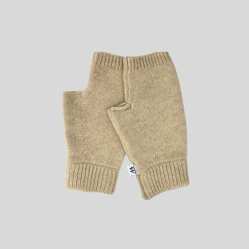 100% Mongolian cashmere hand warmer - back view | Avant Cashmere