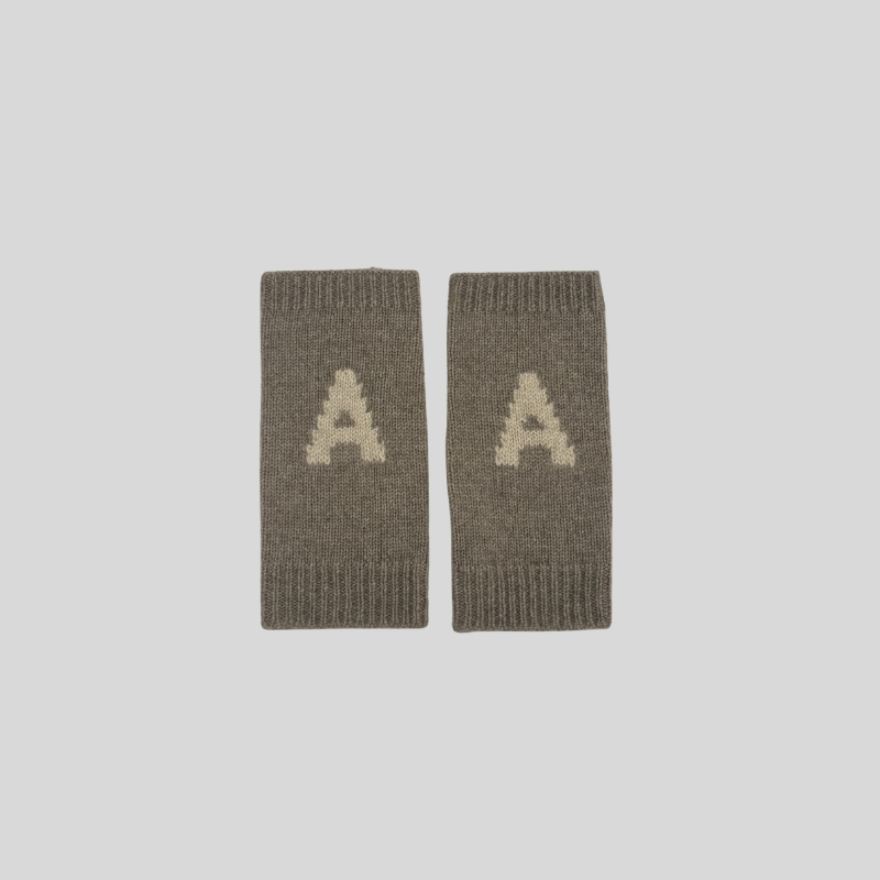 100% Mongolian cashmere hand warmer - back view | Avant Cashmere