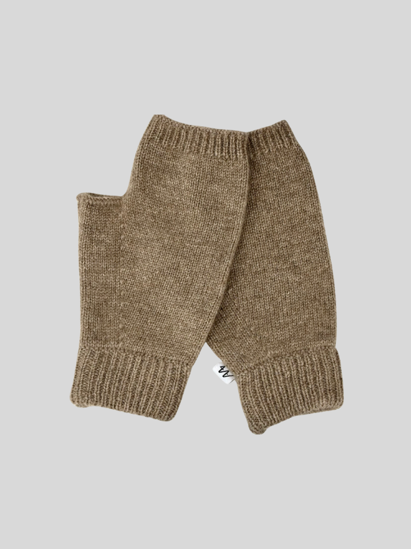 100% Mongolian cashmere hand warmer - close-up texture | Avant Cashmere
