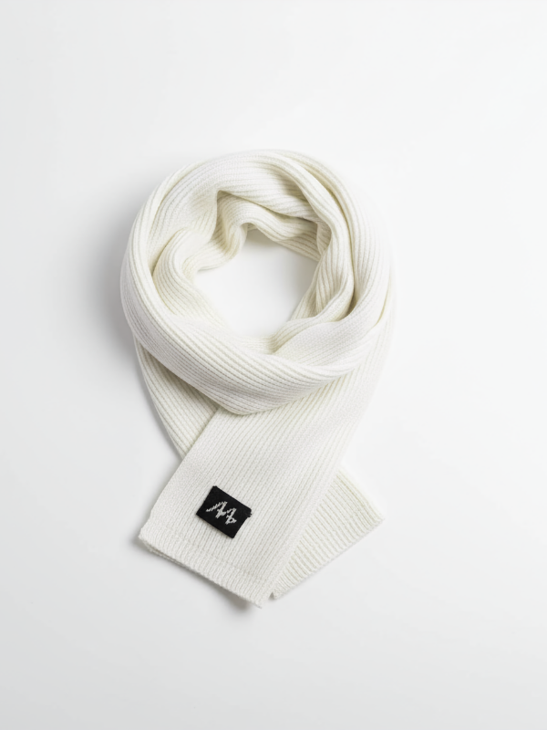 Wool blend scarf for women - detail view | Avant Cashmere