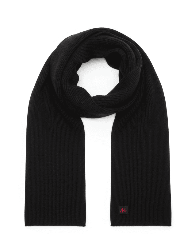 Wool blend scarf for women - lifestyle | Avant Cashmere