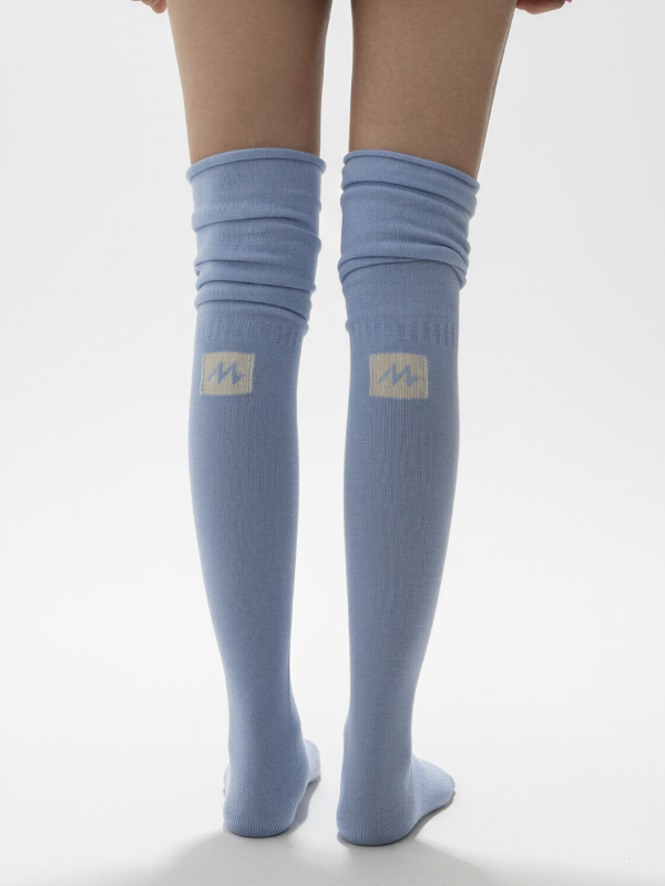 Wool blend socks for women - styled look | Avant Cashmere