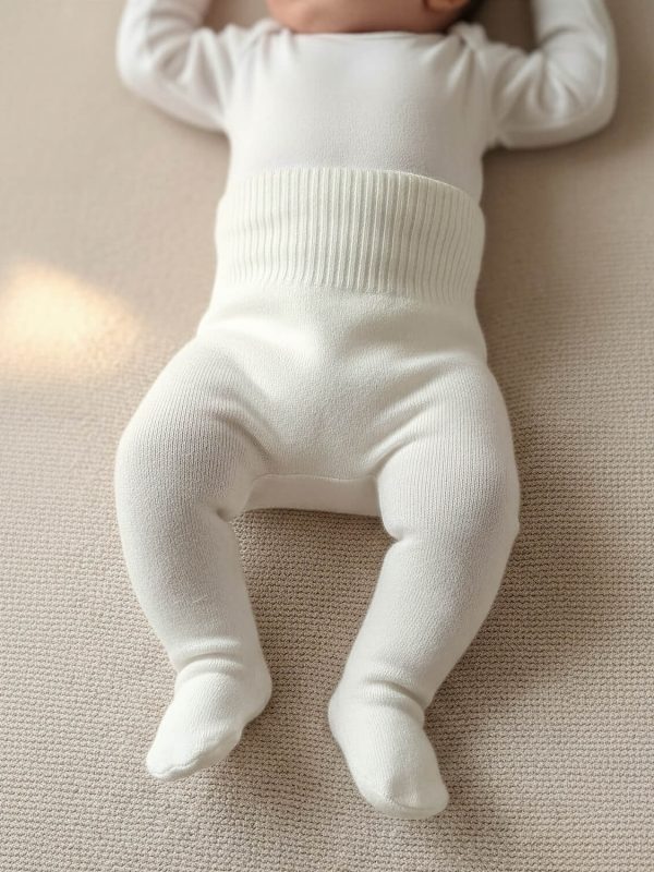 100% Mongolian cashmere tights for kids - back view | Avant Cashmere