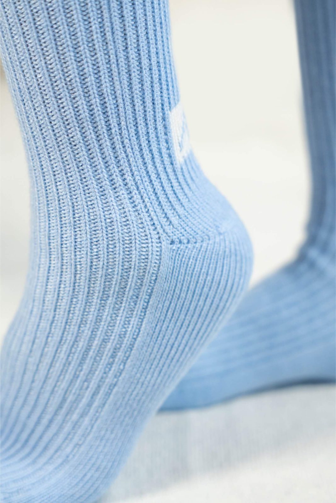Wool blend socks for women - detail view | Avant Cashmere