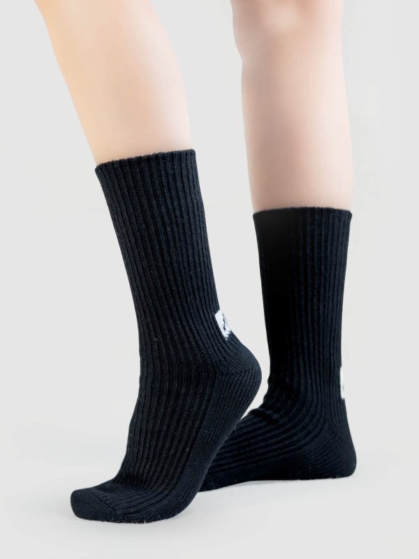 Wool blend socks for women - side view | Avant Cashmere