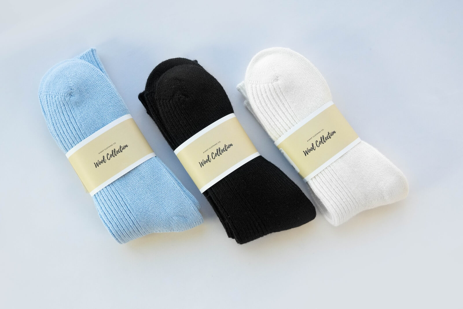 Wool blend socks for women - styled look | Avant Cashmere